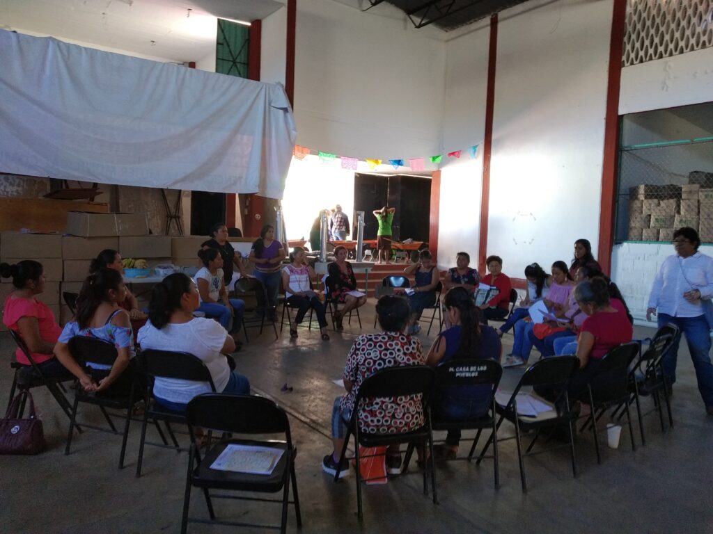 AYUTLA Mujeres asistentes al foro