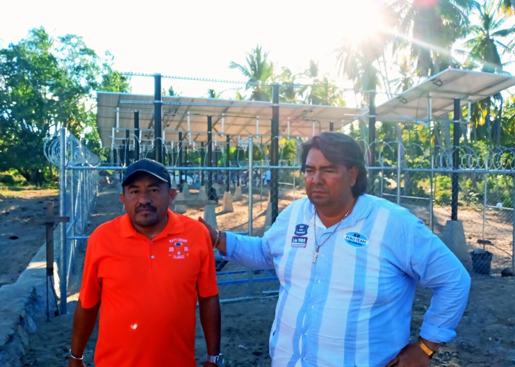 BOLETÍN MARQUELIA JAVIER ADAME DURANTE LA SUPERVISIÓN DE LA OBRA