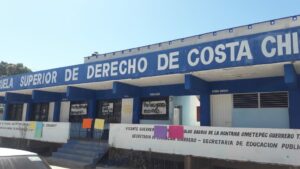 OME Escuela de Derecho con nuevos carteles