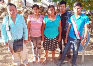 PRINCIPAL FAMILIARES DE DOMINGO APOLONIO NAZARIO ACOMPAÑADOS DE NICOLÁS MENDOZA DE LOS SANTOS