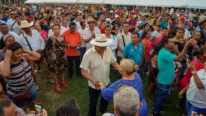 PRINCIPAL FELIX SALGADO (1)