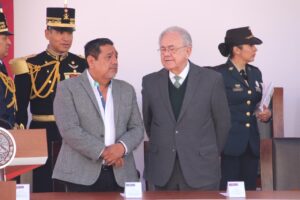 BOLETÍN Félix Salgado con el titular de la SCT (1)