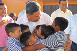 BOLETÍN SAN MARCOS Visita a la primaria Raymundo Abarca Alarcón (3)