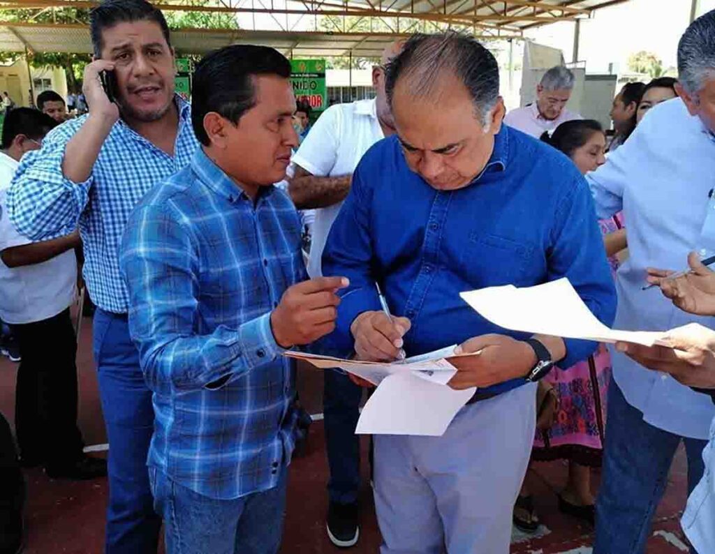 Marquelia Entrega de solicitud y agradecimiento al gobernador