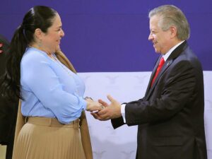 NACIONAL ARTURO SALDIVAR Y MONICA FERNANDEZ