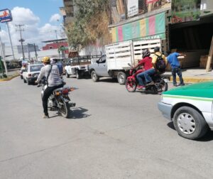 OME Algunos de los motociclistas sin casco (1)