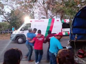 ROJA ANDRÉS NAZARIO CARMONA AL MOMENTO DE SER AUXILIADO