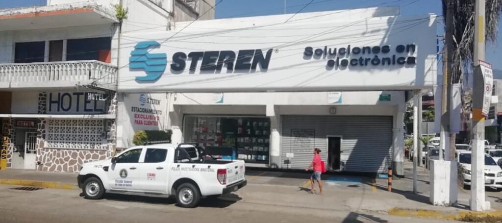 ROJA ASALTO EN TIENDA STEREN