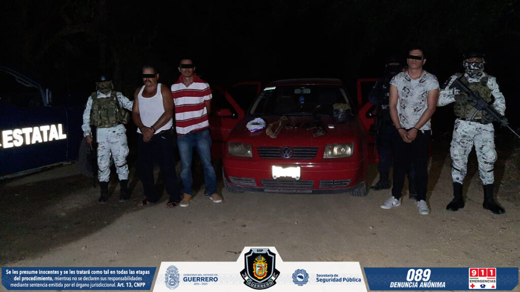 ROJA DETENIDOS CON ARMAS Y DROGAS (1)