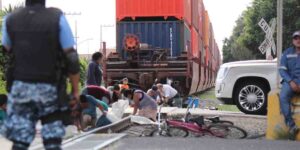 ROJA ROBO DE TRENES
