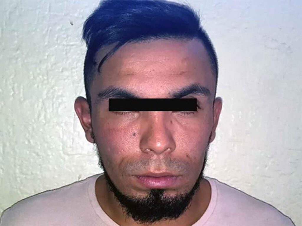 ROJA SERGIO ARVIZU