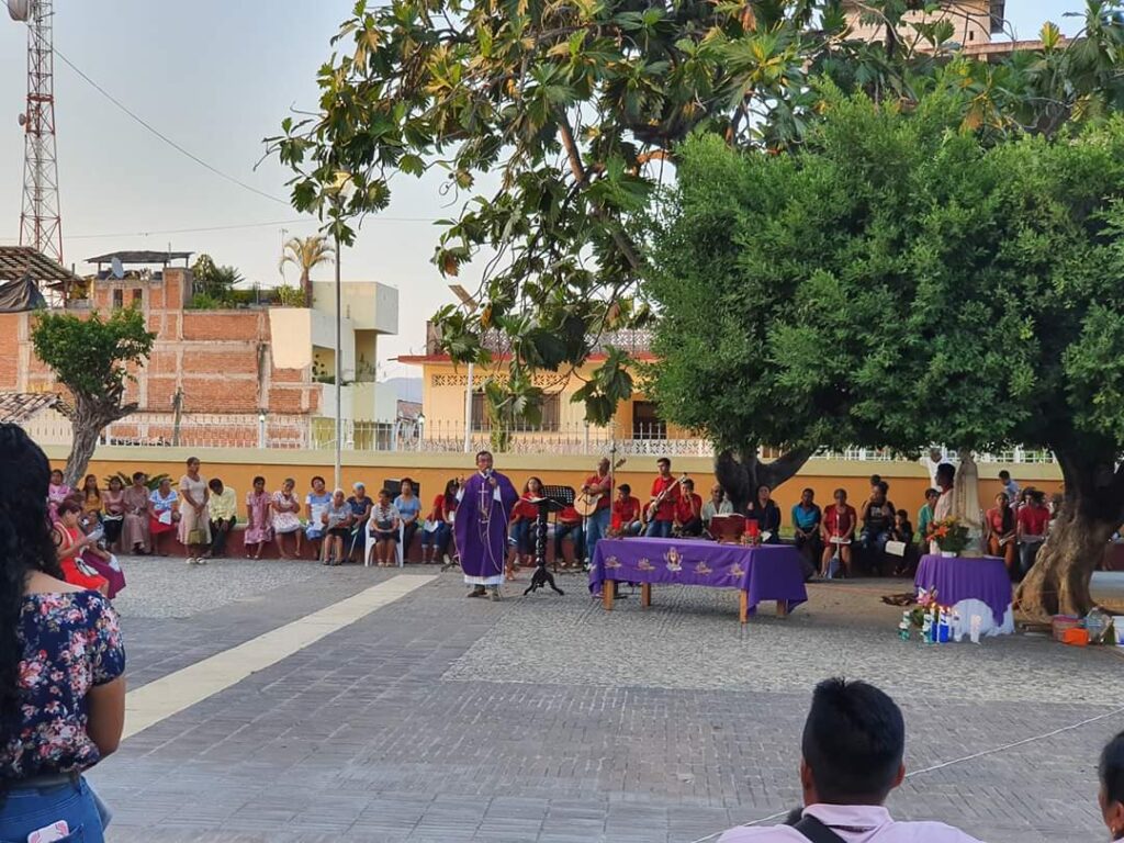 AYUTLA Última misa