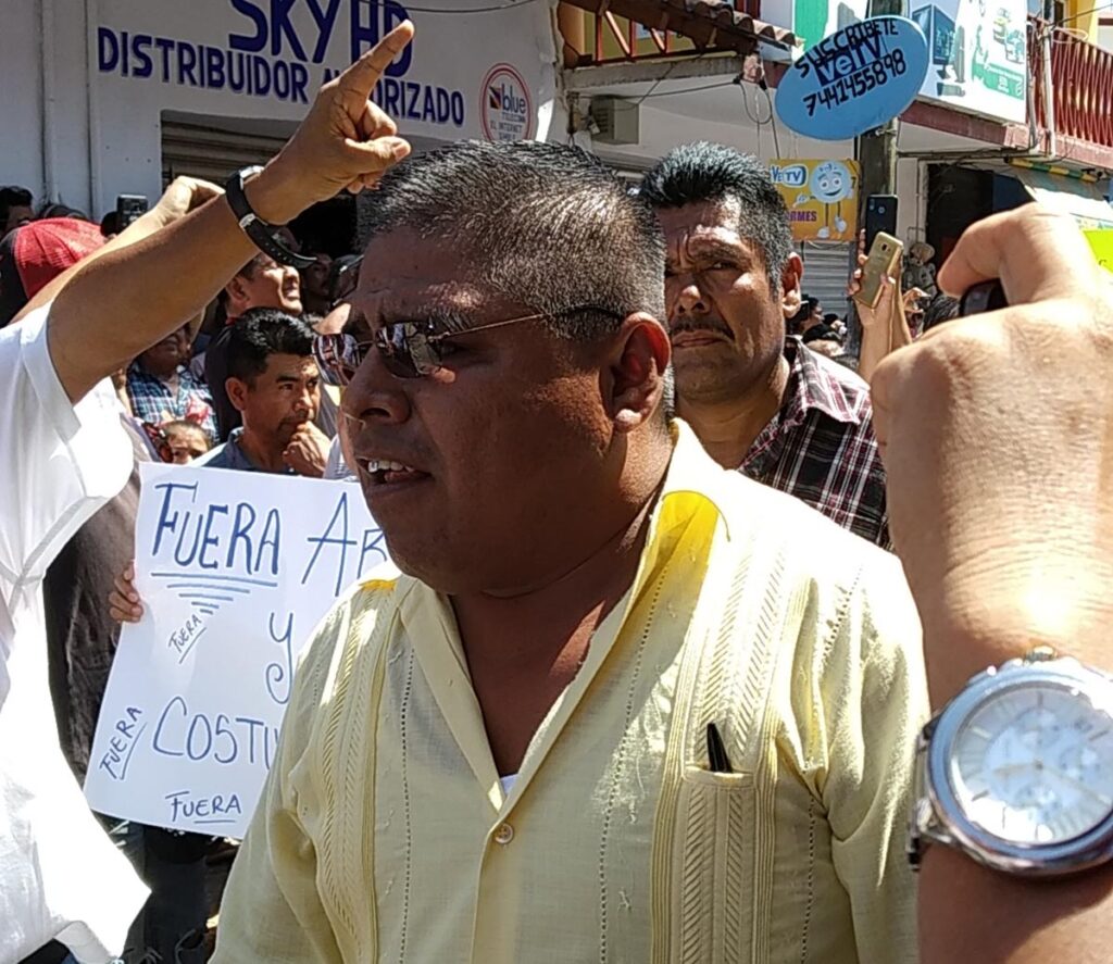 AYUTLA Rutilio Castro Espíndola