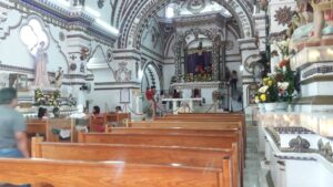 IGUALAPA Iglesia sólo con peregrinos