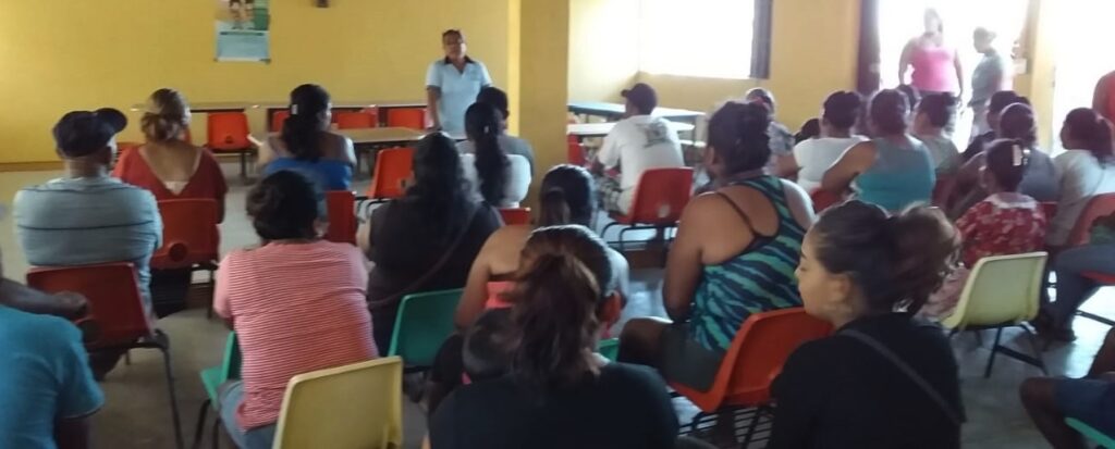 Marquelia Reunión en la que se decidió bloquear el puente