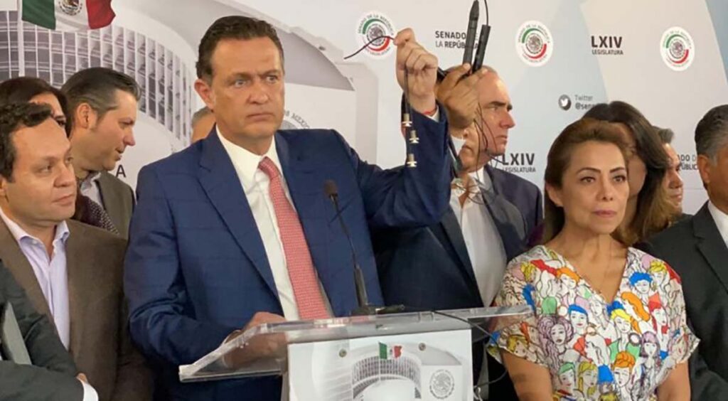 NACIONAL PAN MAURICIO KURI GONZALEZ MUESTRA LOS DISPOSITIVOS DE ESPIONAJE