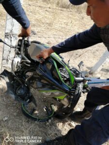 ROJA ASI QUEDO LA MOTO.