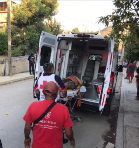 ROJA ATACAN A MATRIMONIO