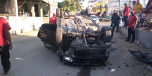 ROJA El automóvil (1)