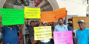 AYUTLA Pancartas del SUSPEG