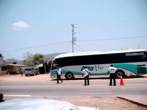 AYUTLA Revisión de autobuses