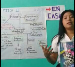 IGUA Alumna exponiendo su tema