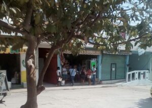 MARQUELIA COMERCIANTES ENTREGAN DOCUMENTOS