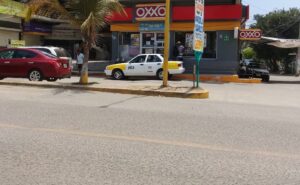 Marquelia Oxxo no acata medidas de prevención