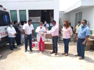 SAN LUIS ENTREGA DE LOS INSUMOS AL PERSONAL MEDICO (2)