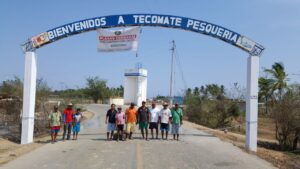 SAN MARCOS - Vecinos bloqueando la entrada