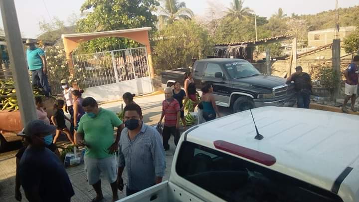 Copala La gente que si pudo recibir la despensa