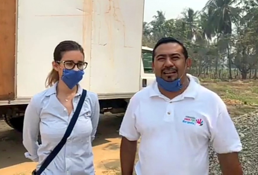 MARQUELIA LINCER CASIANO ACOMPAÑADO DE LA SEÑORA ALICIA RUEDA