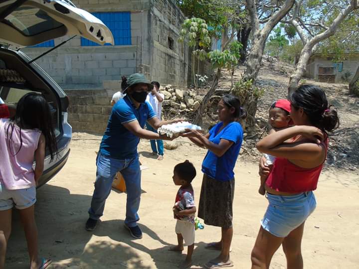 OME entrega de apoyos