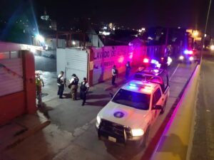 ROJA ATAQUE A LAVADO DE AUTOS
