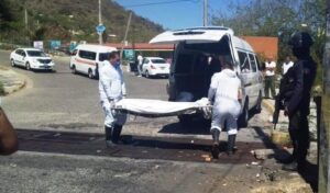 roja ejecutan a urvanero en zihua (2)