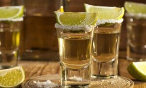 OME VAN CONTRA BEBIDAS ADULTERADAS