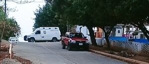 PRINCPAL AMBULANCIA TRASLADANDO EL CUERPO AL PANTEON