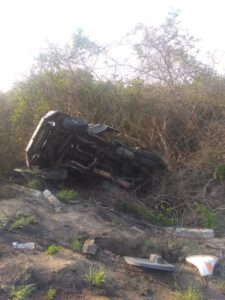 ROJA ACCIDENTE CAMIONETA (3)