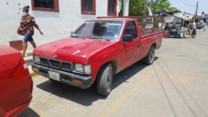 ROJA LA CAMIONETA