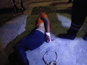ROJA LO GOLPEAN AMARRAN Y TIRAN