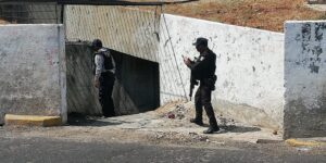 ROJA NO ESTABAN MUEROS ANDABAN BORRACHOS