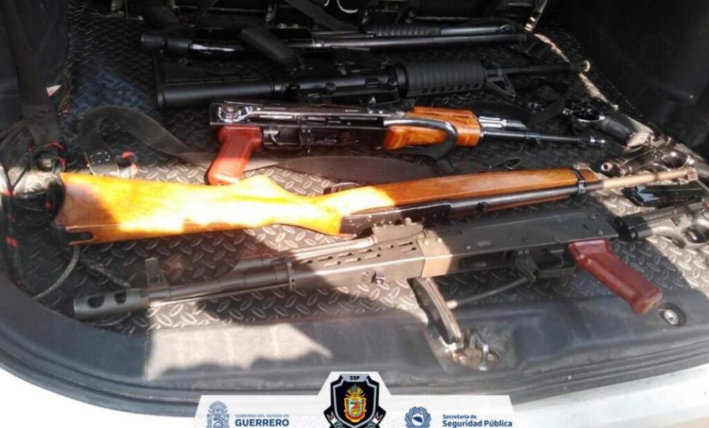 ROJA POLICIA ESTATAL TOMA CONTROL DE HUAMUX