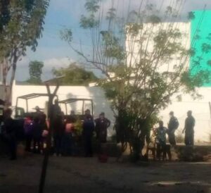 SAN MARCOS LA POLICÍA ARRIBANDO A LA FIESTA