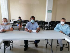 PRINCIPAL Elida Cruz Guillen, Efrén Adame Montalván y Salvador Robles Zacapala