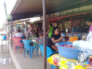 JUCHITÁN VENDEDORES DE COMIDA (1)