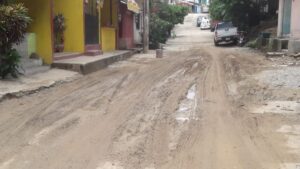 OME calles llenas de tierra