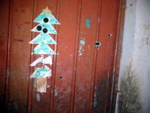 ROJA Impactos en la puerta de la vivienda