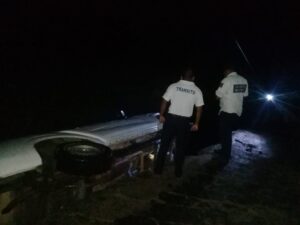 ROJA LA CAMIONETA VOLCADA (1)