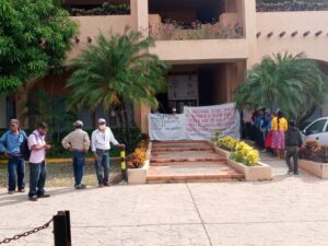 SAN LLUIS MANIFESTANTES EN PROTUR