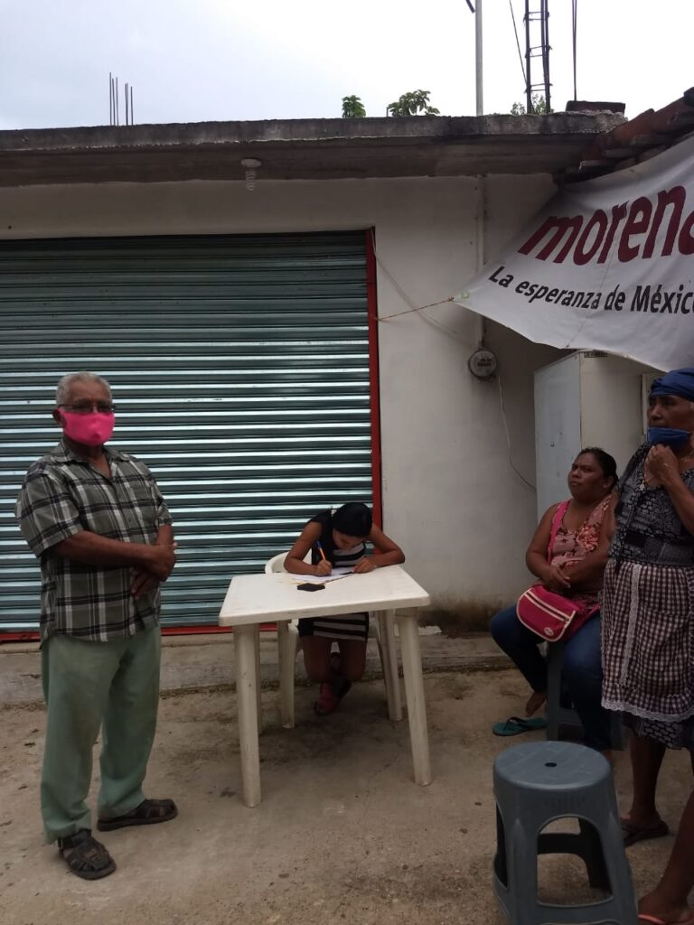 IGUA atendiendo a los ciudadanos